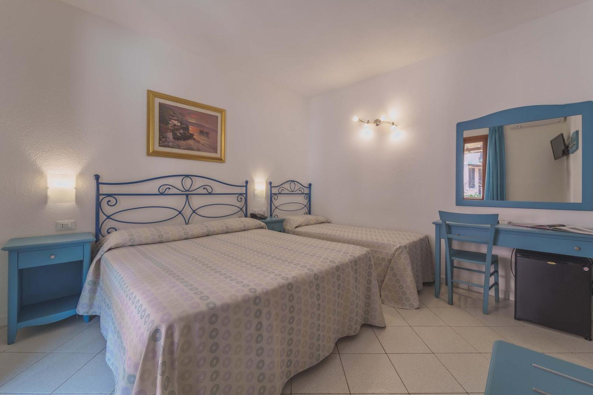 Hotel Galli - Wellness & Spa Fetovaia Bilik gambar