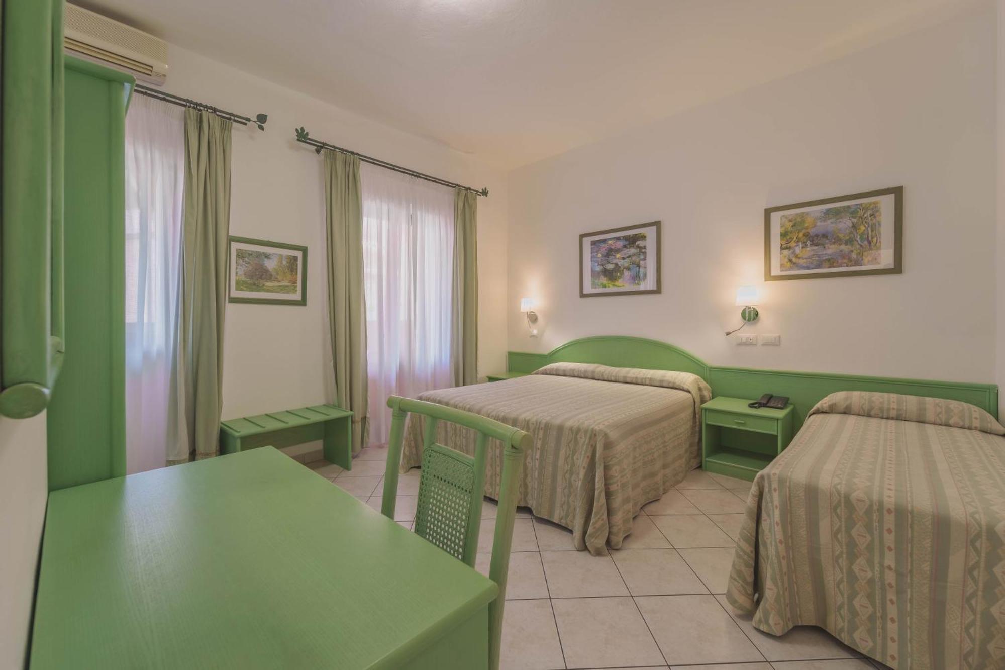Hotel Galli - Wellness & Spa Fetovaia Bilik gambar